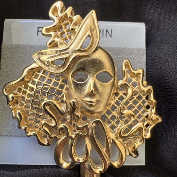 Venetian Mask 4" Large Vintage 80's Casual Corner Signed Gold Tone Brooch NEW - Picture 4 of 9